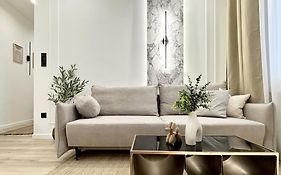 Oktogon-T6 Luxury Suite